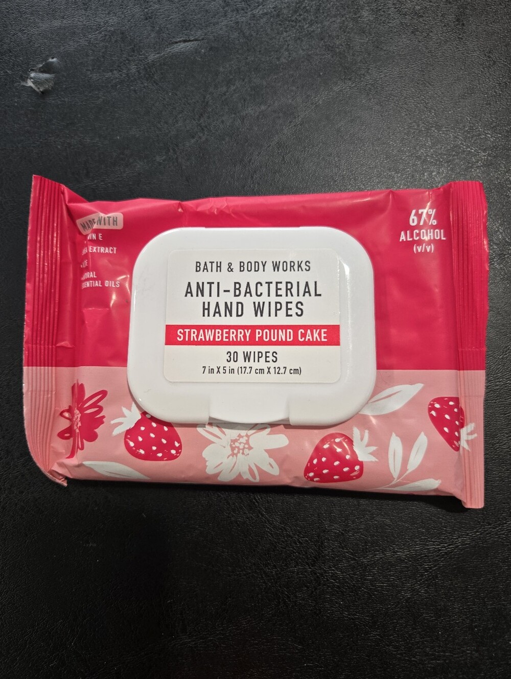 Bath & Body Works Strawberry Pound Cake Anti-Bacterial Hand Wipes - Pink